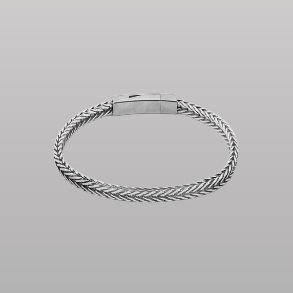 Herringbone Click Multi‑Strand Bracelet – Black