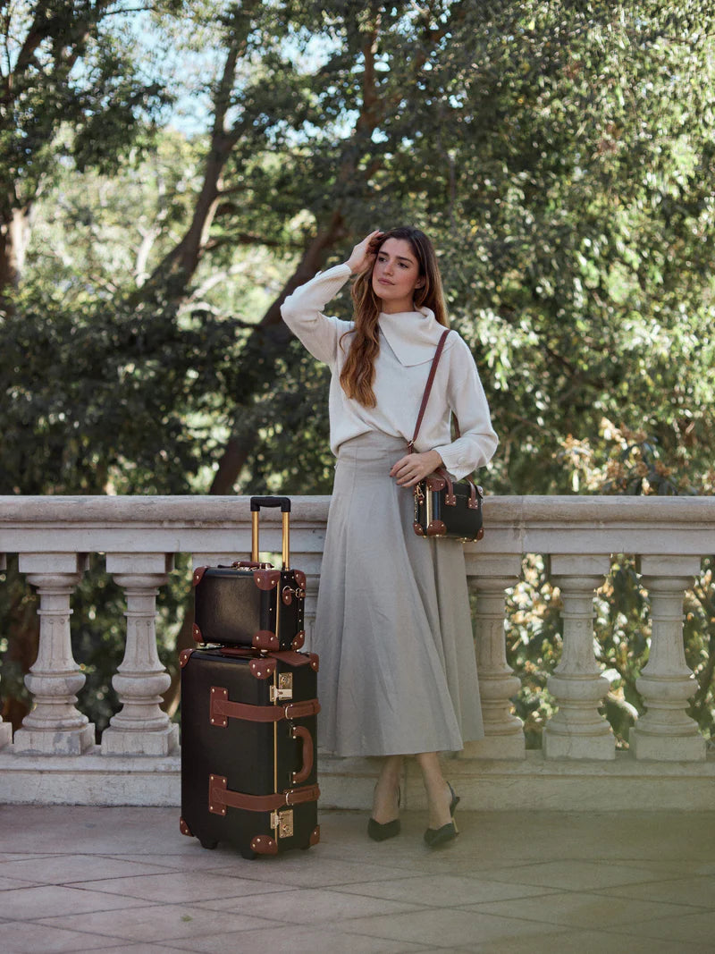 The Diplomat – Black Carry‑On