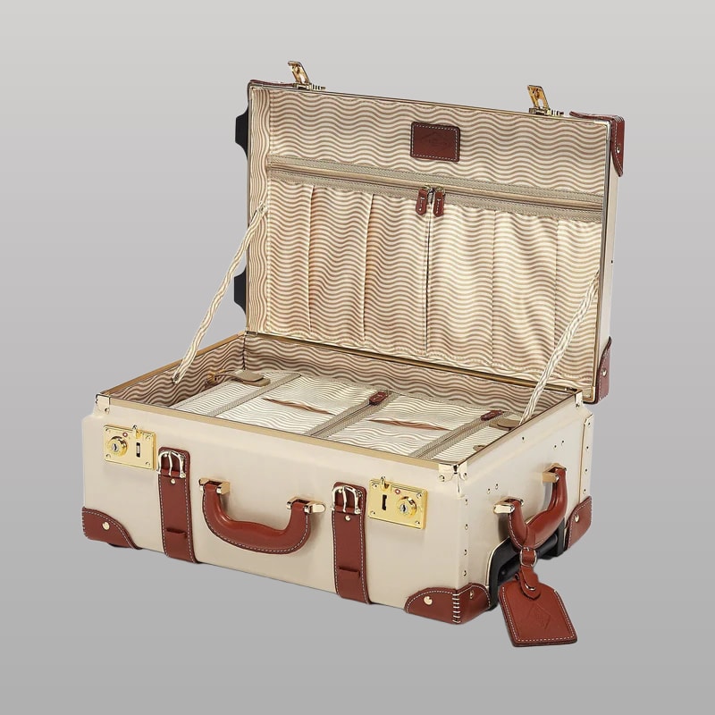 The Diplomat – Cream Carry‑On