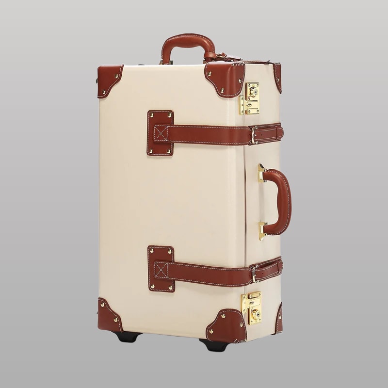 The Diplomat – Cream Stowaway