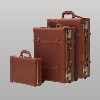 The Pioneer – Briefcase